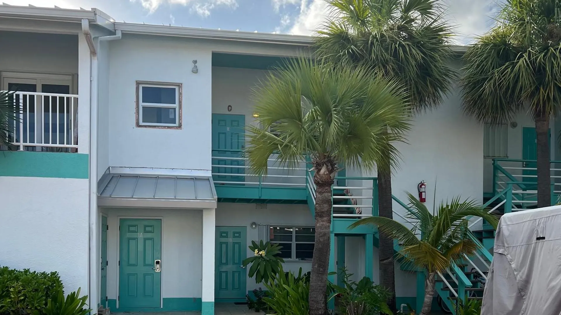 Bimini Cove Resort And Marina South Bimini